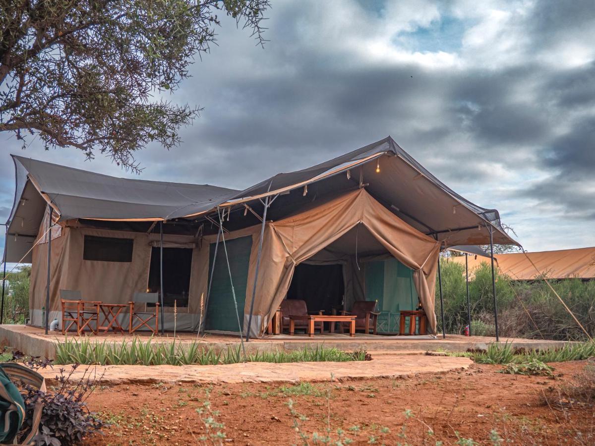 Tulia Amboseli Safari Camp Hotel Екстериор снимка