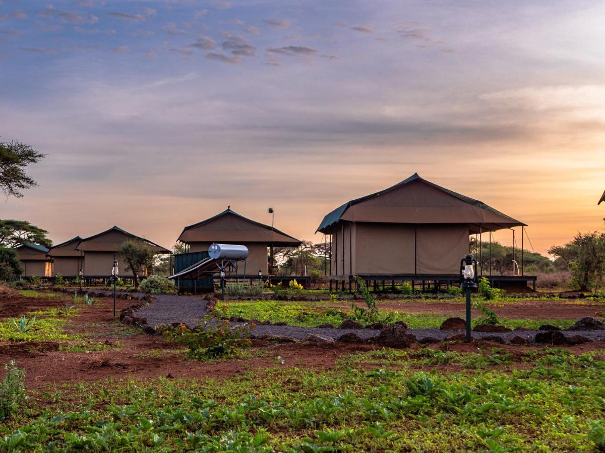 Tulia Amboseli Safari Camp Hotel Екстериор снимка