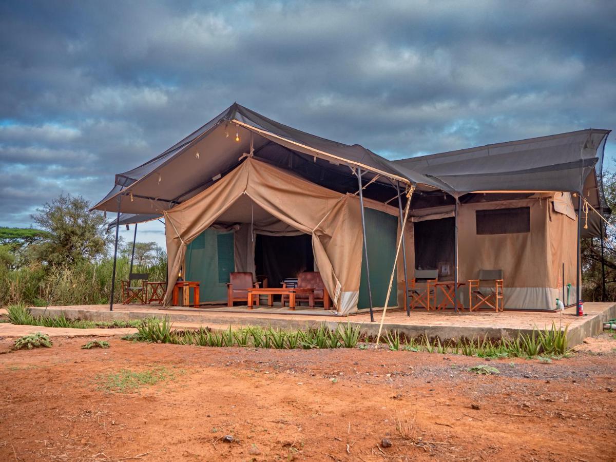 Tulia Amboseli Safari Camp Hotel Екстериор снимка