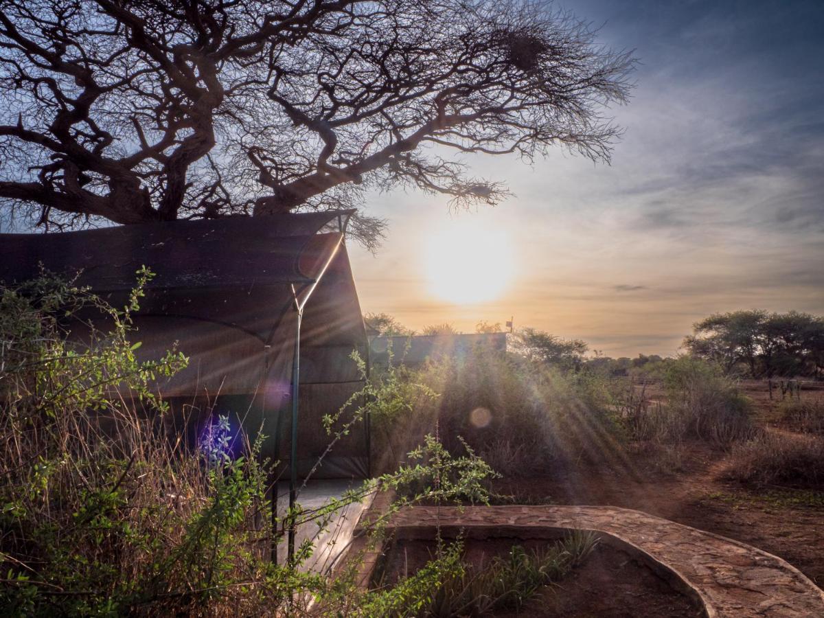 Tulia Amboseli Safari Camp Hotel Екстериор снимка