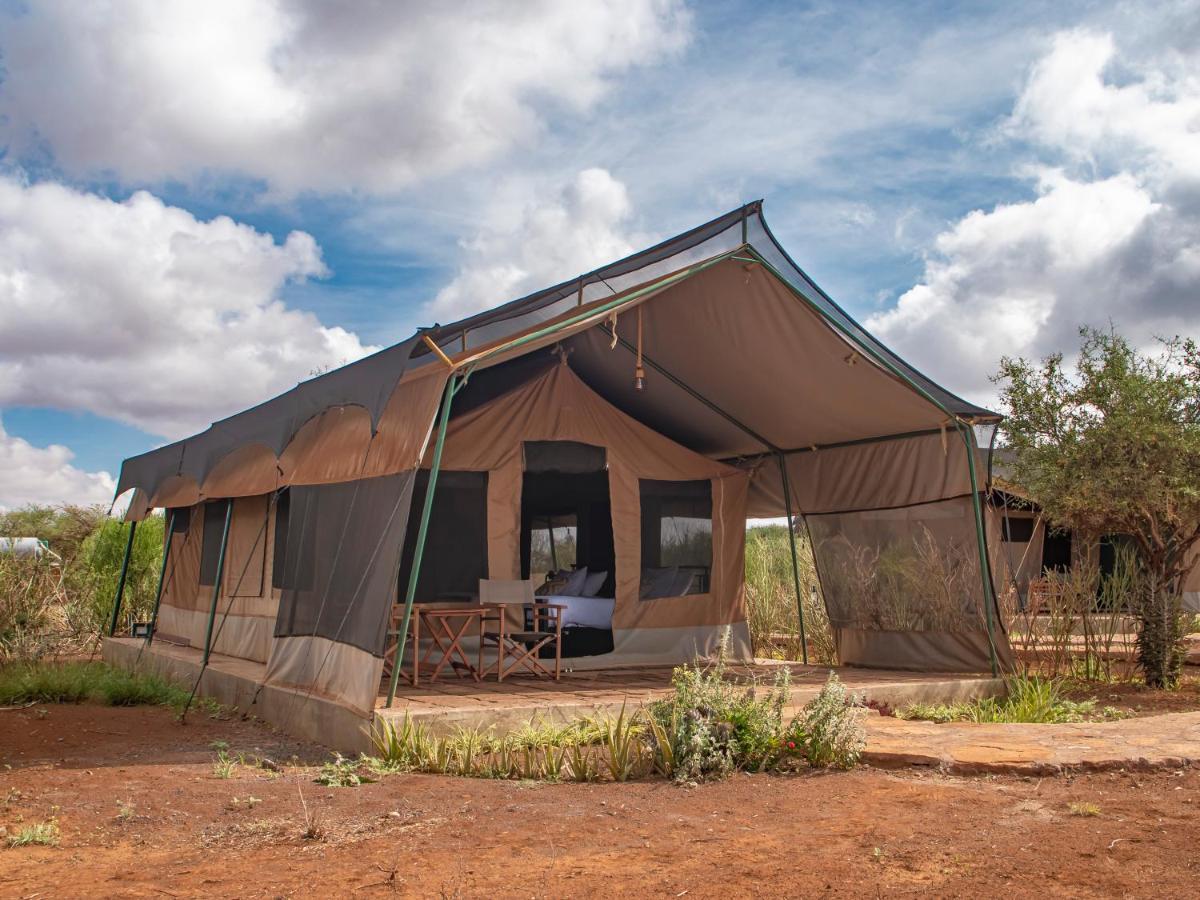 Tulia Amboseli Safari Camp Hotel Екстериор снимка