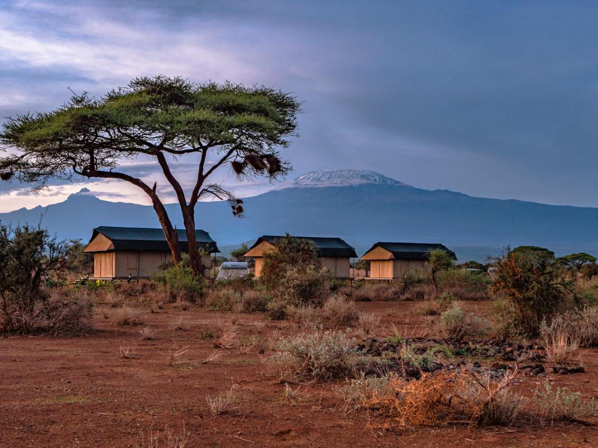 Tulia Amboseli Safari Camp Hotel Екстериор снимка
