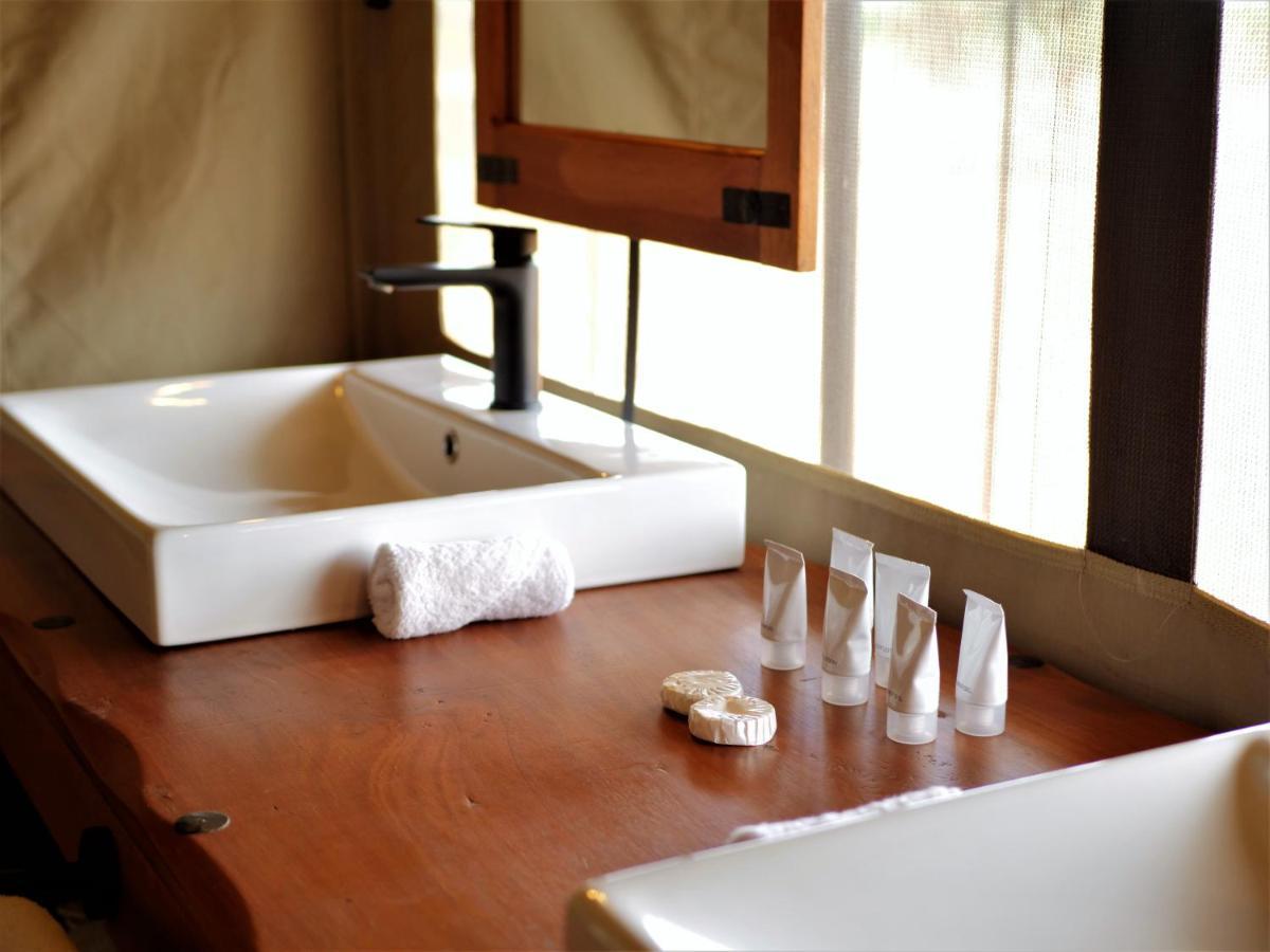 Tulia Amboseli Safari Camp Hotel Екстериор снимка