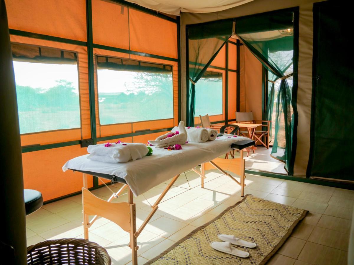 Tulia Amboseli Safari Camp Hotel Екстериор снимка