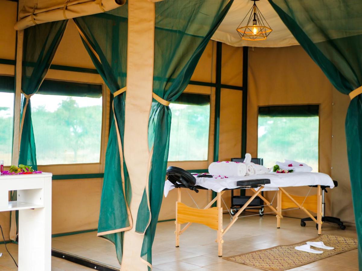 Tulia Amboseli Safari Camp Hotel Екстериор снимка