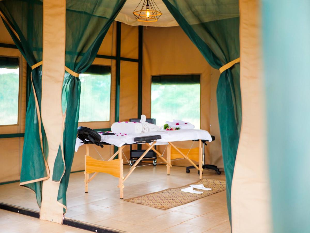Tulia Amboseli Safari Camp Hotel Екстериор снимка