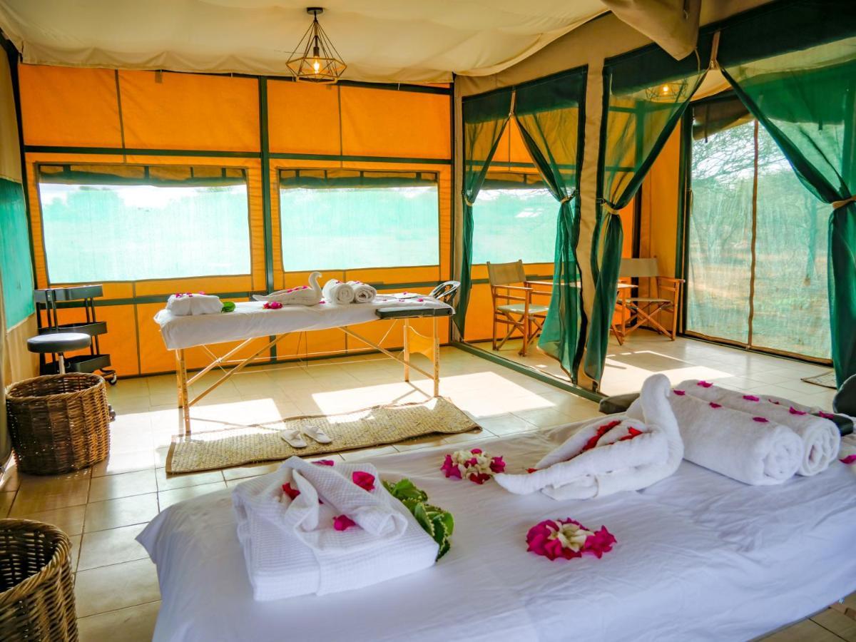 Tulia Amboseli Safari Camp Hotel Екстериор снимка