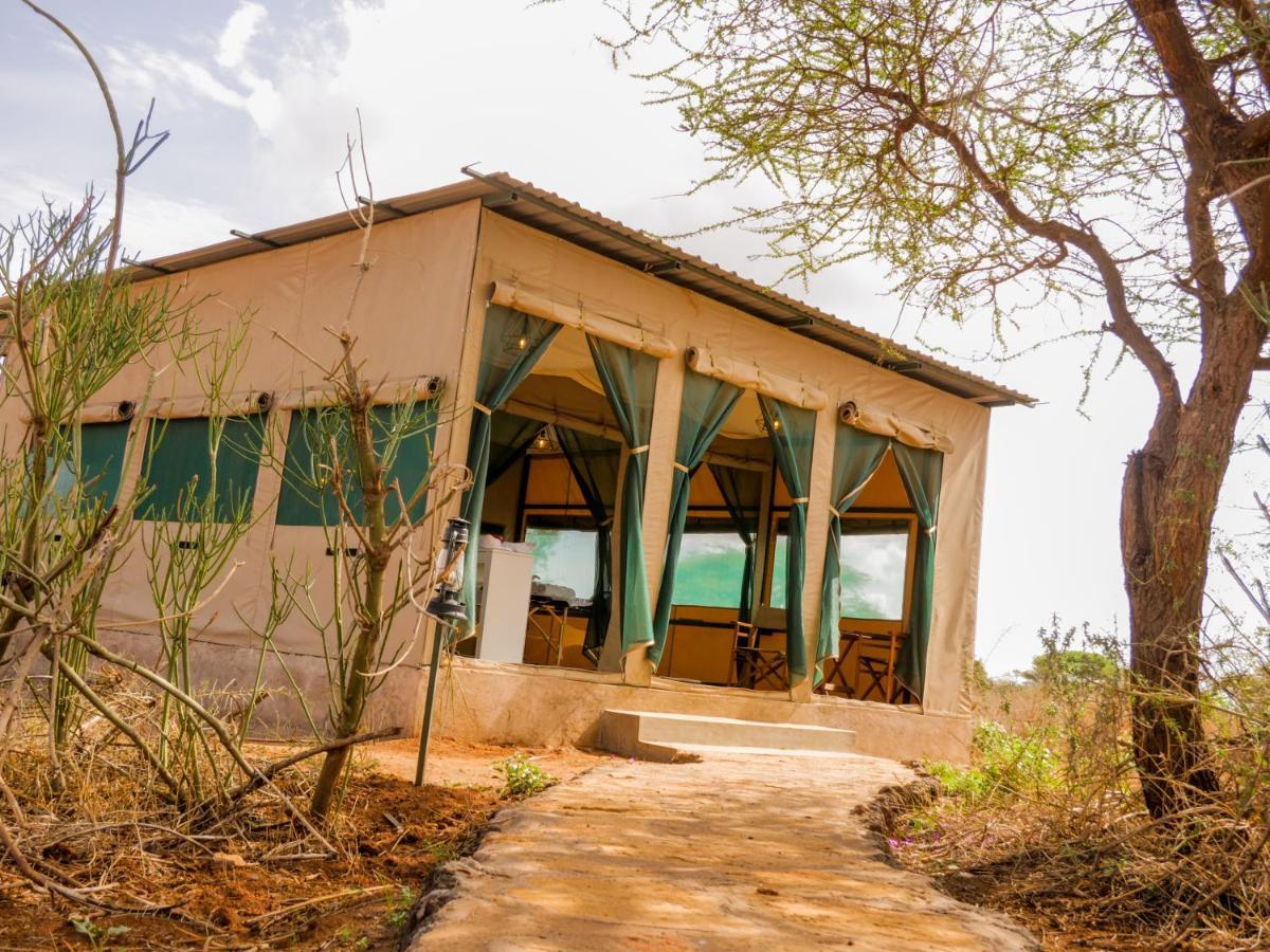 Tulia Amboseli Safari Camp Hotel Екстериор снимка