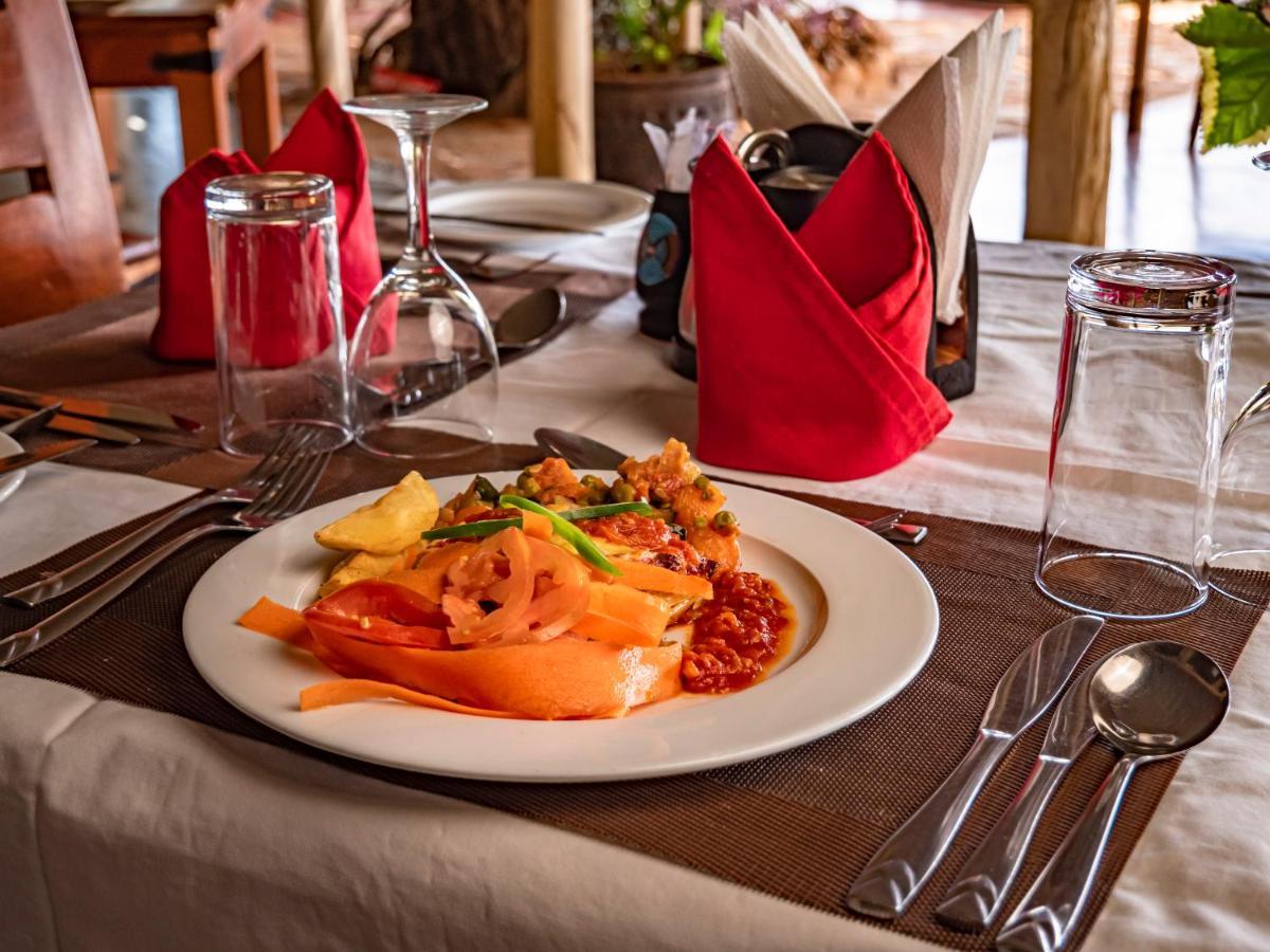Tulia Amboseli Safari Camp Hotel Екстериор снимка