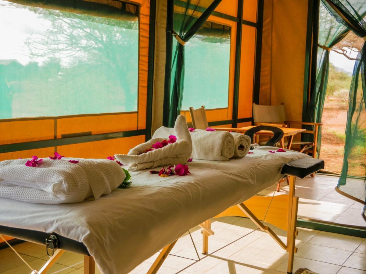Tulia Amboseli Safari Camp Hotel Екстериор снимка